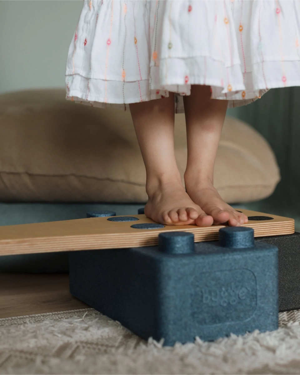 bygge PARCOURS Balance Set with BAR Board and 4 Building Blocks