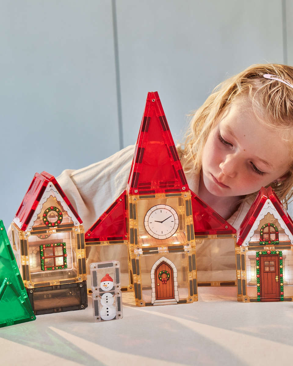 Cleverclixx Weihnachtsdorf Adventskalender Magnetbausteine mit Licht, 46 Teile