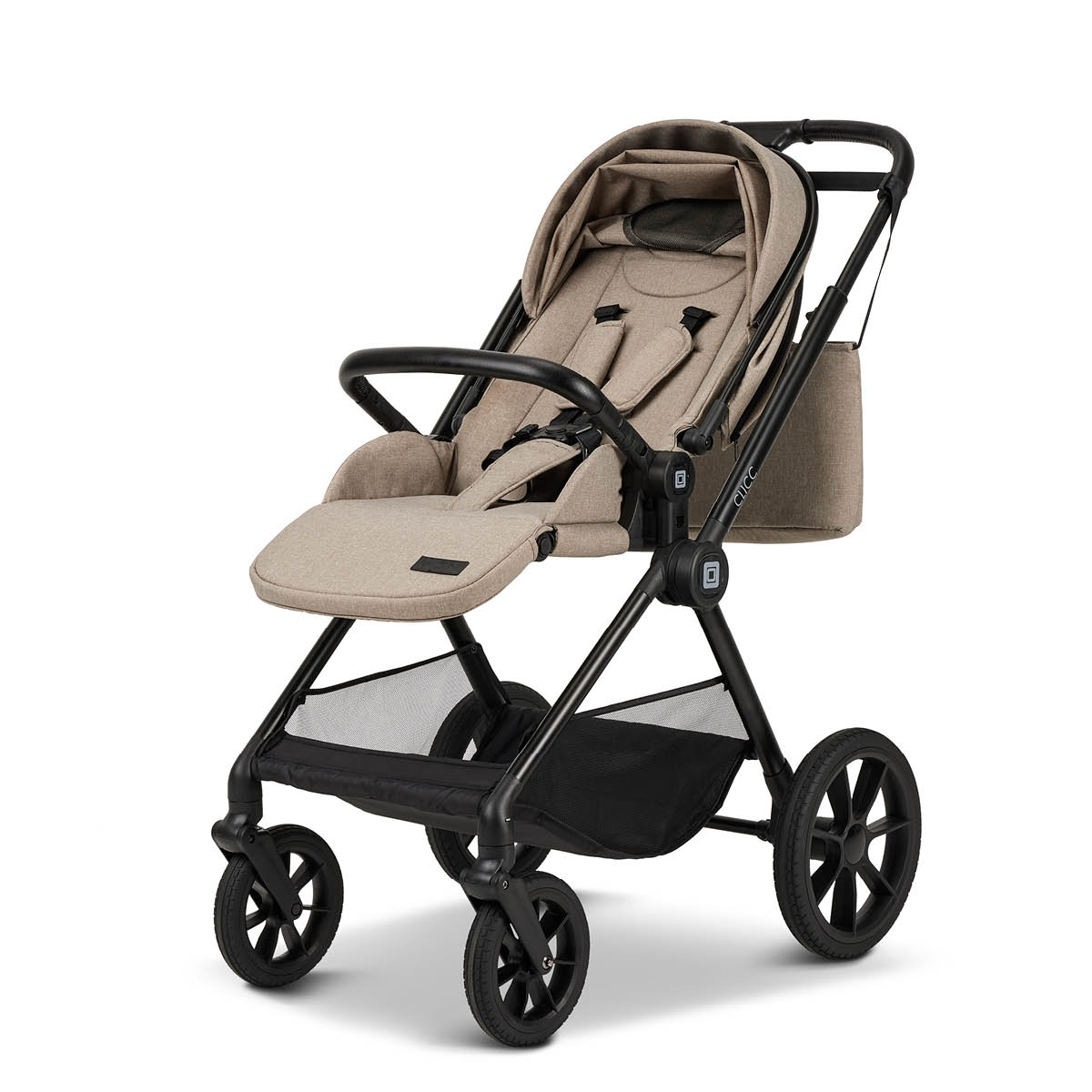Moon Clicc Pram with Carrycot incl. accessories Collection 2024