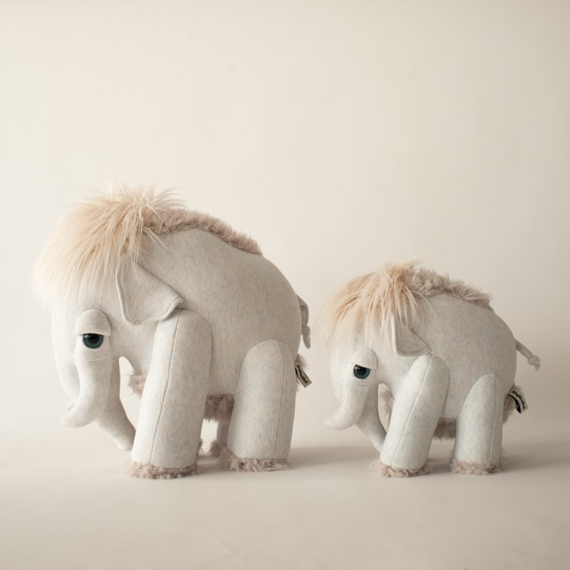 BigStuffed cuddly toy Mammoth