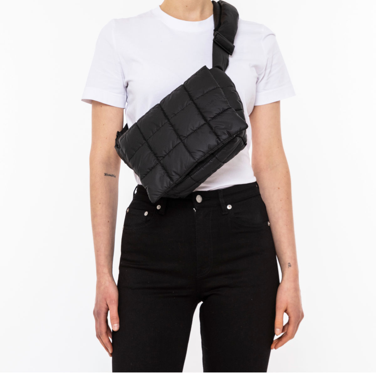 VeeCollective Porter Messenger Bag