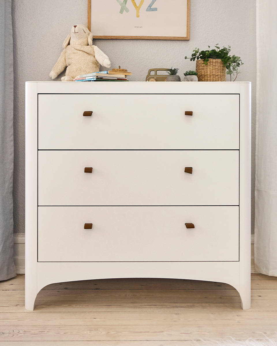 Leander Classic dresser with 3 drawers