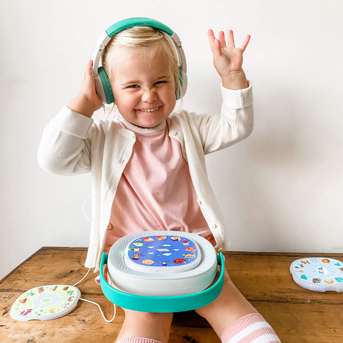 TIMIO Foldable Kids' Headphone (max. 85dB)