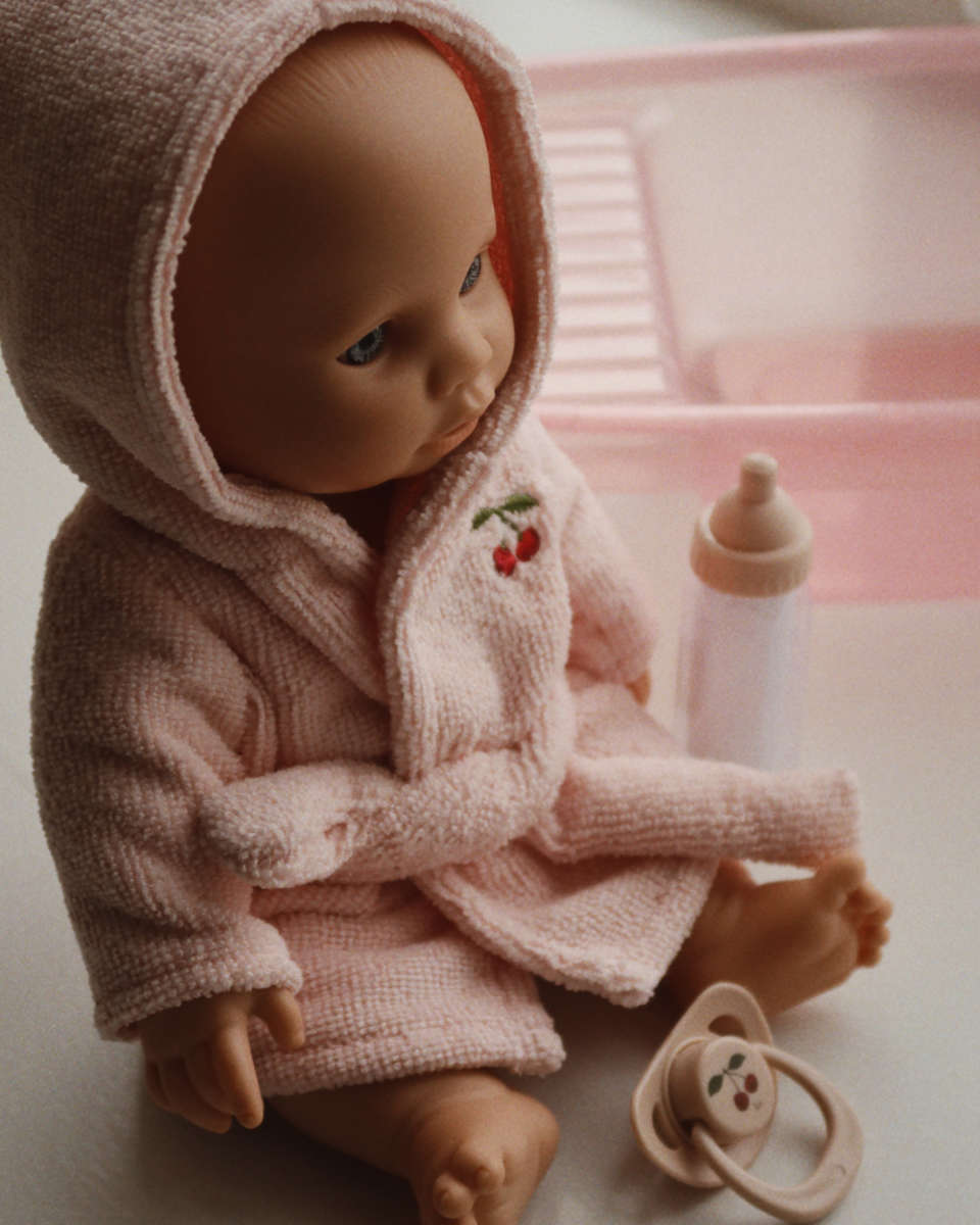 Konges Sløjd Isola Doll Bath Set – with Baby Doll, Bathtub & Accessories