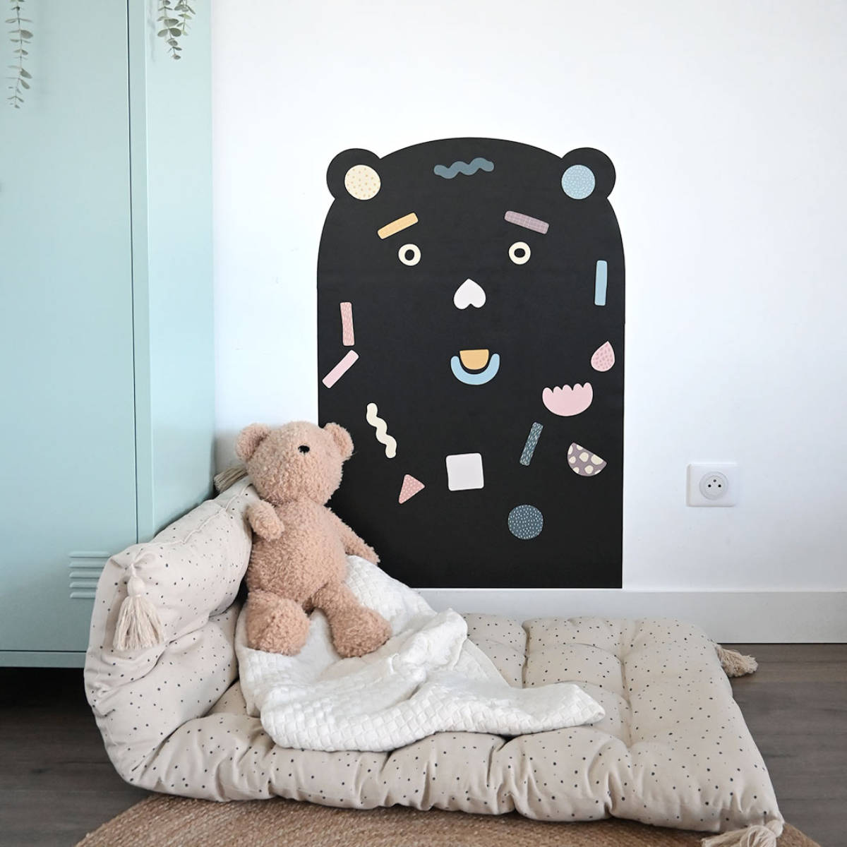 Ferflex Magnetic Board Set incl. 13 Colorful Geometric Magnets