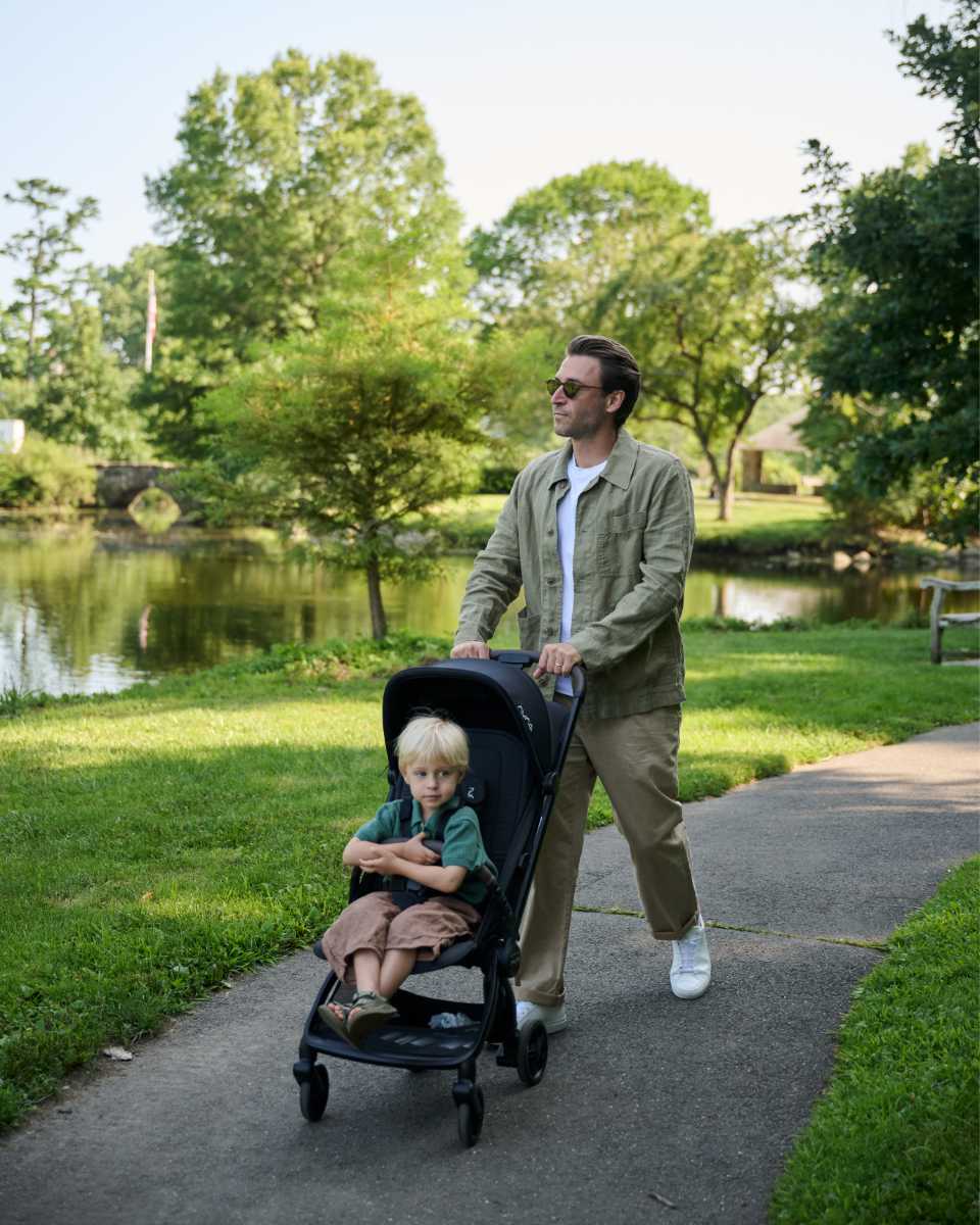 Nuna VIAA cabn Travel Stroller – Ultra-Compact for Carry-On Luggage