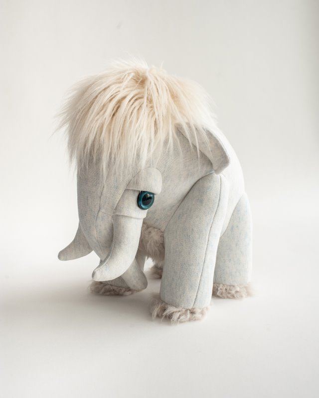 BigStuffed cuddly toy Mammoth
