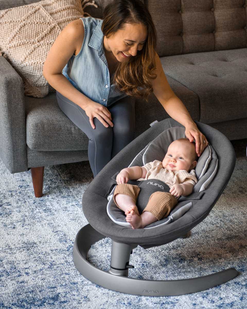Nuna Leaf Grow Bouncer with Toy Bar