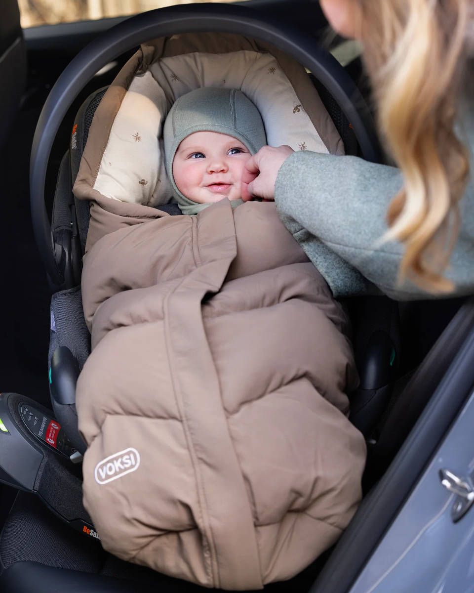Voksi Move Fußsack für Kinderwagen & Babyschale (0-18 Monate)