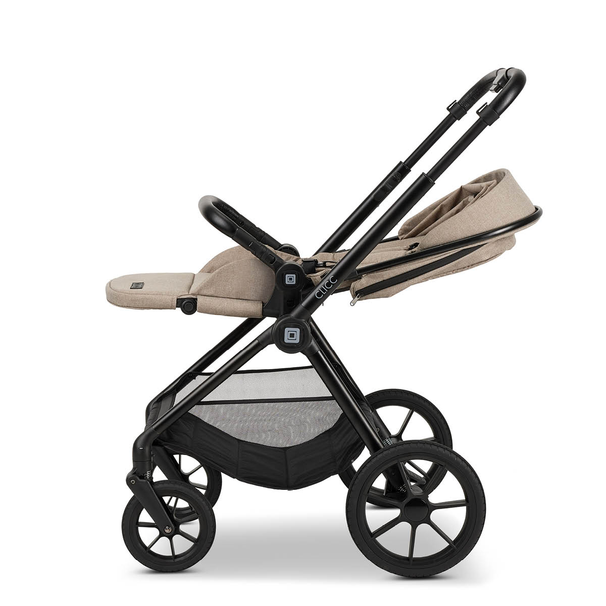 Moon Clicc Pram with Carrycot incl. accessories Collection 2024