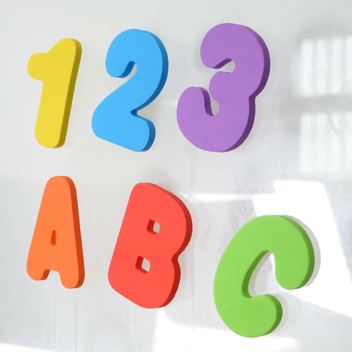 Fresh Kid Badespielzeug Buchstaben & Zahlen – 36 Teile