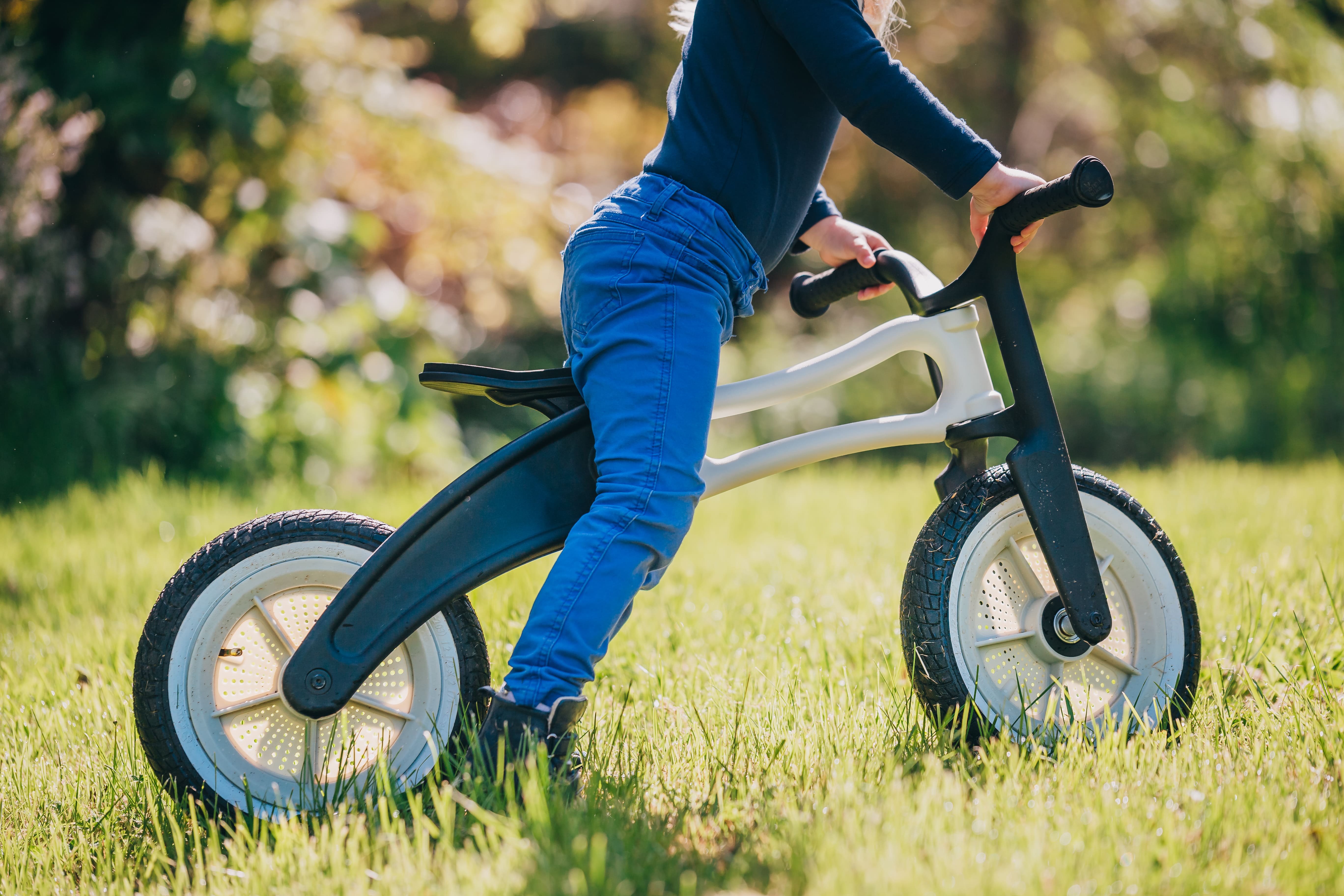 Wishbone 2-in-1 Balance Bike, Recycled Edition2