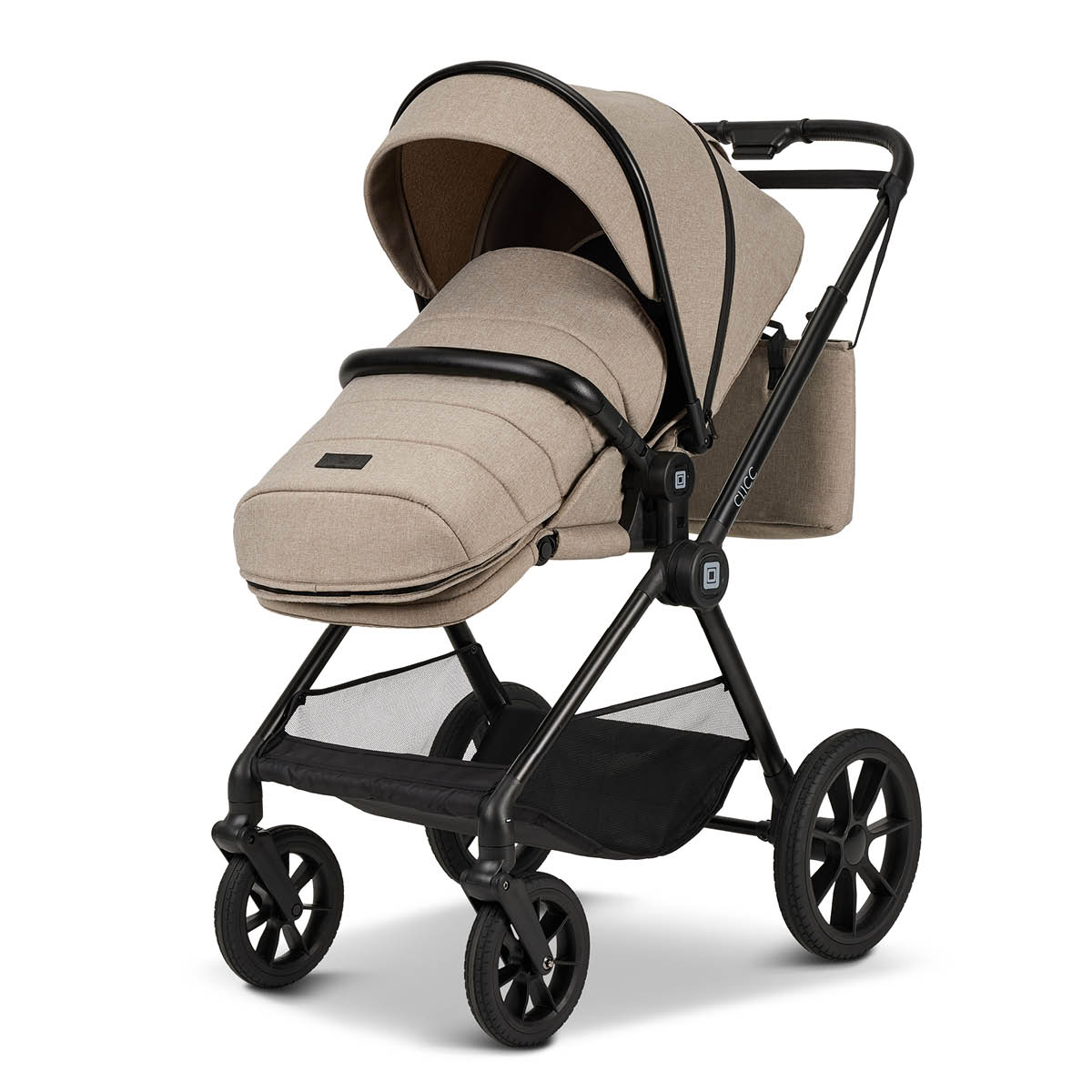 Moon Clicc Pram with Carrycot incl. accessories Collection 2024