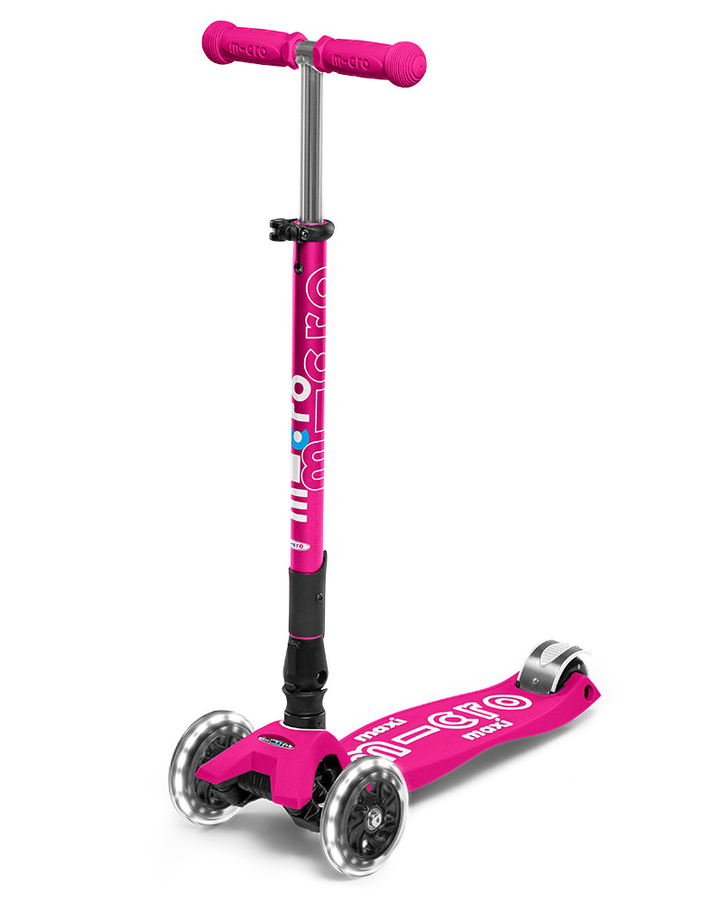 Maxi Micro Deluxe Foldable with LED Wheels