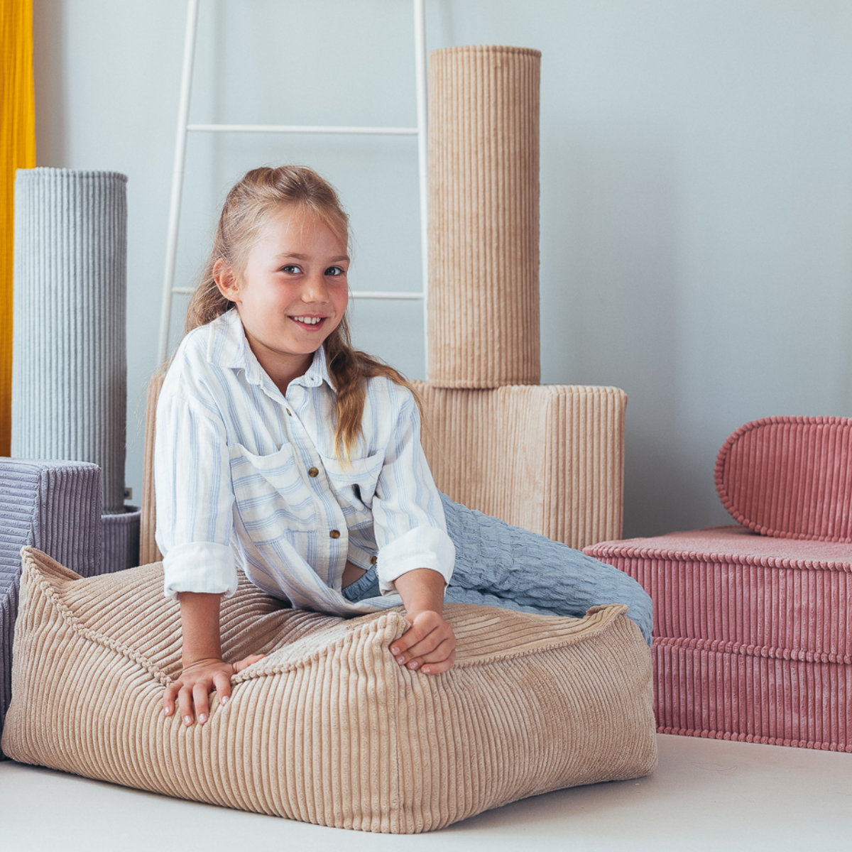 Wigiwama Beanbag Chair & Ottoman Square Bundle