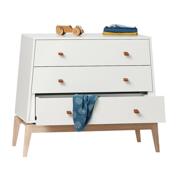 Leander Luna Chest