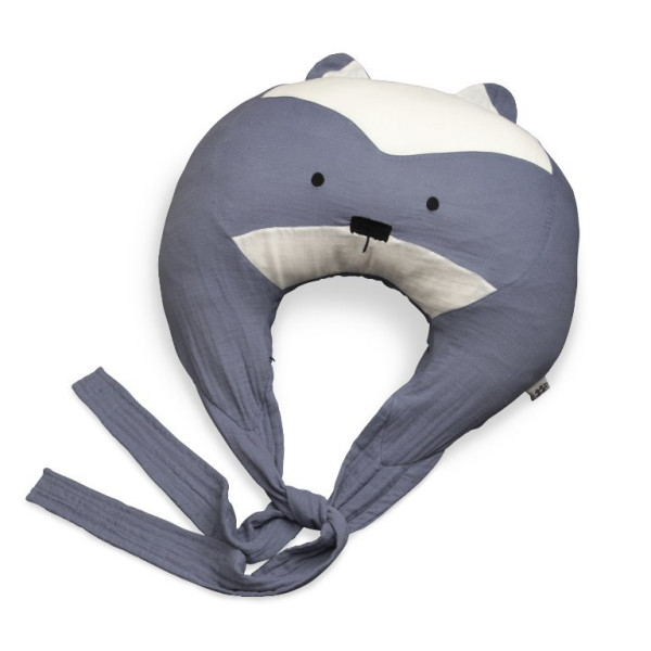 Sebra nursing pillow with animal motifs