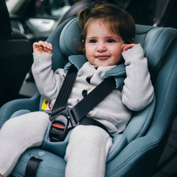 Thule Elm i-Size Kindersitz